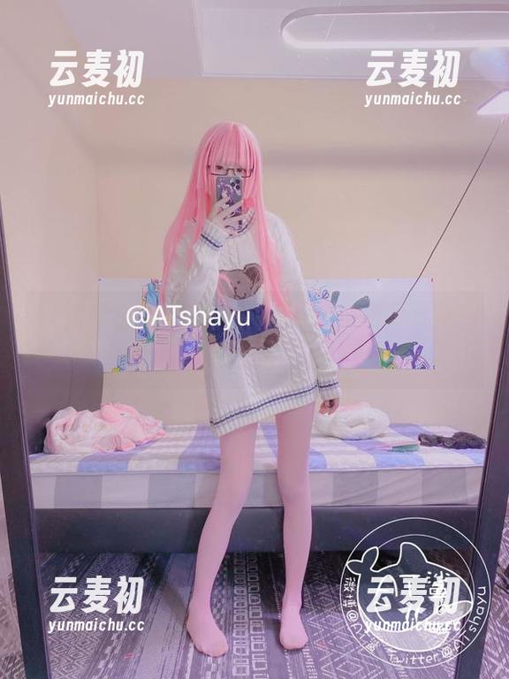 AT鲨带来的空姐风情套图，免费下载感受那份别样的魅力！.txt