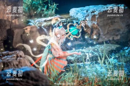 快来看看Akisoso秋楚楚的爱宕兔女郎写真，原图带你感受可爱气息！.txt