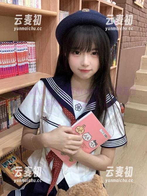 炫丽风格频出，最新Aram(아람)美足图片带你领略艺术之美！.txt