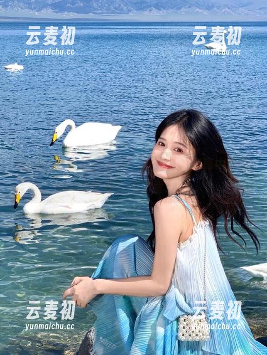 Bangni邦尼的浴室：无圣光的写真中展现女性独立的力量.txt