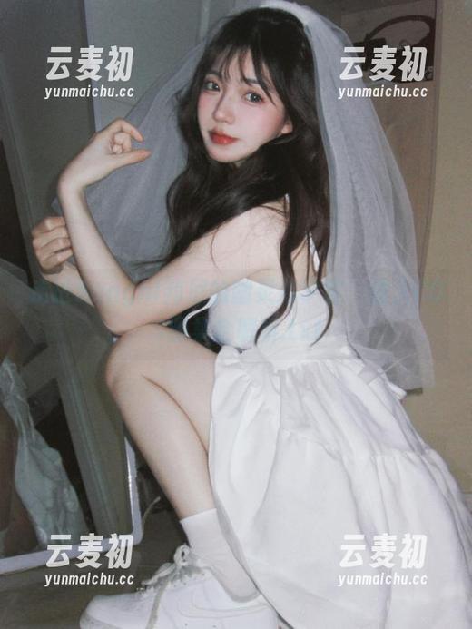 走进Bangni邦尼的幽灵娘宇宙：迷人COS图集全解析.txt