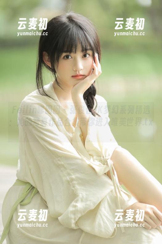 Feilin嗲囡囡 - 张俊佳JK梦幻系列精选：她的写真作品合集带你进入唯美世界.txt