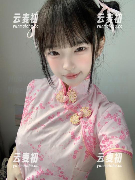 HuaYang花漾 - 最新套图来了！张思允Nice穿着可爱睡衣，演绎夏季的清新气息.txt