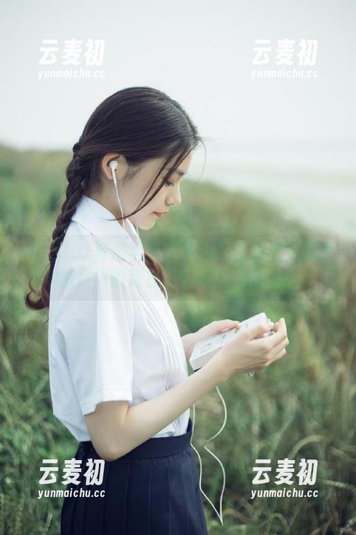MFStar模范学院 - 海边的南晓梦：写真与图片中的夏日记忆与纯粹浪漫.txt
