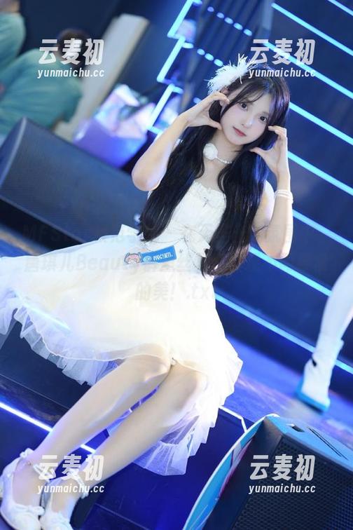 MFStar模范学院 - 在无圣光的氛围中，唐琪儿Beauty裤里丝写真展现不同寻常的美！.txt