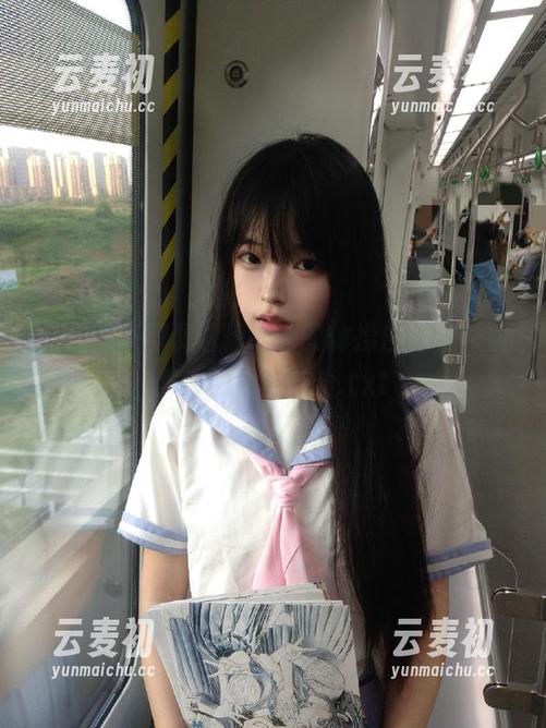 全套图集呈现喵糖映画的体操白袜，领悟美与力量的结合.txt