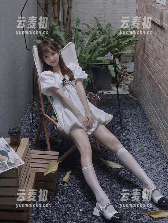 MiStar魅妍社 - Miki兔女孩的魅力展现：每一组套图作品都散发出青春与活力的气息.txt