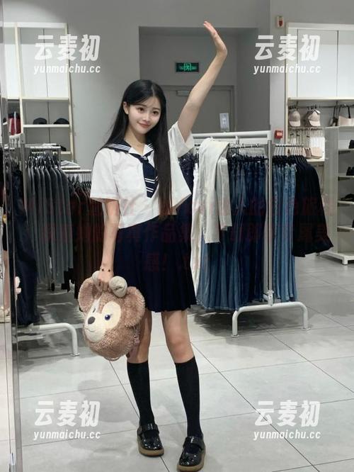 MiStar魅妍社 - 丽Yovi迷人的白色旅程：探索她的写真作品集，下载即享专属美感！.txt