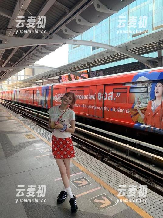 MiStar魅妍社 - 分享月音瞳的网袜灵感，丰富图库展现无尽创意美感.txt