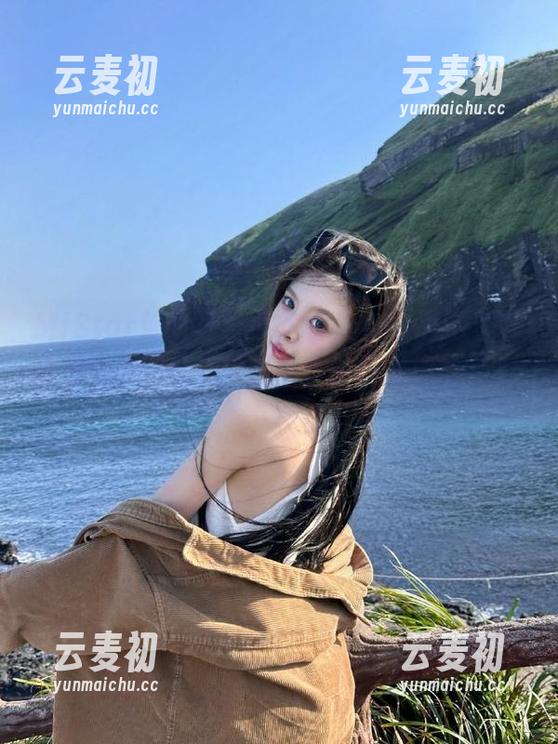 MiStar魅妍社 - 谢芷馨Sindy连衣裙作品展示，观看她的艺术与时尚碰撞之美.txt