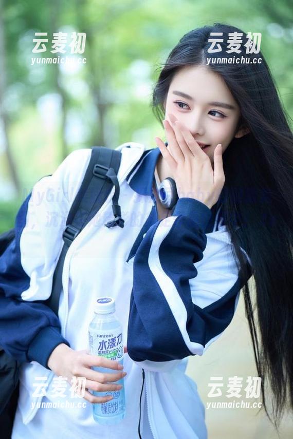 MyGirl美媛馆 - 探索豆baby的创意美图，沉浸在她精彩的美足作品世界中！.txt