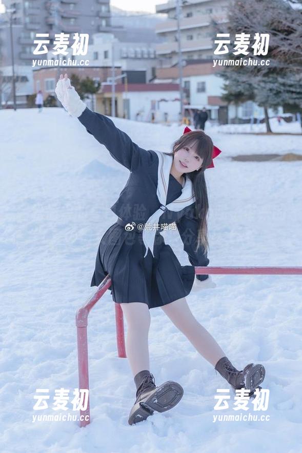 轻松愉快的夏日体验，Nyako喵子带来的夏の彼女图包等你来分享！.txt