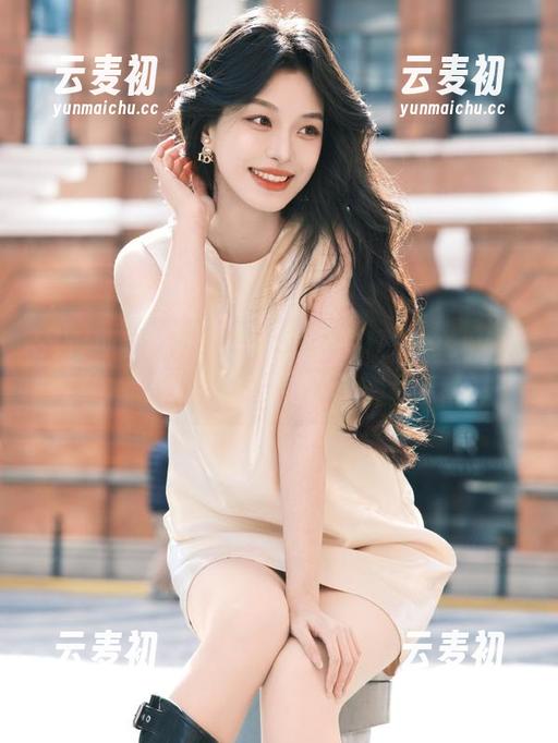 SIW斯文传媒 - 龙跃最新写真集珍藏：她与睡衣的温馨故事，静谧而动人.txt