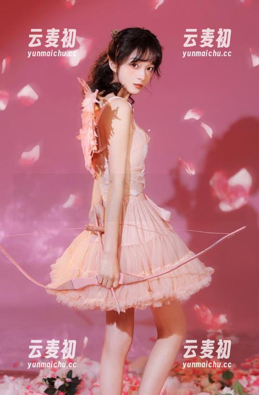 SLADY猎女神 - 一览娜依灵儿的厨娘风情：原图与图集带你进入美食天堂.txt