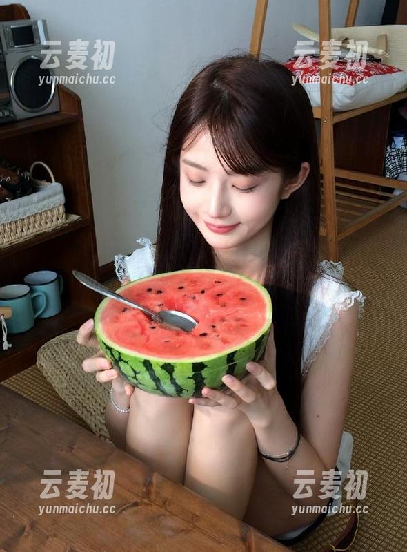 SLADY猎女神 - 从未见过的韩恩熙黑色写真定制全景，尽显她的魅力.txt