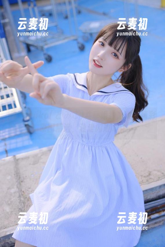 与Tomiko(とみこ)共享婚纱之美：精彩原图精选，让爱闪耀.txt