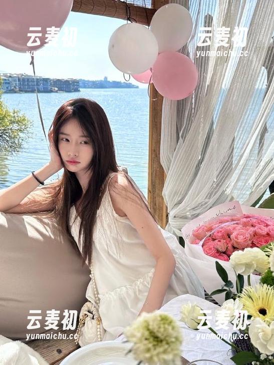 TouTiao头条女神 - JennyR带你探秘情绪人像，私房写真也能这么搞笑！.txt