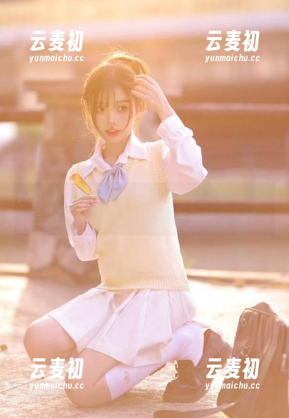 TouTiao头条女神 - 融合时尚与艺术：陈宇熙黑丝写真图集展现多元魅力.txt
