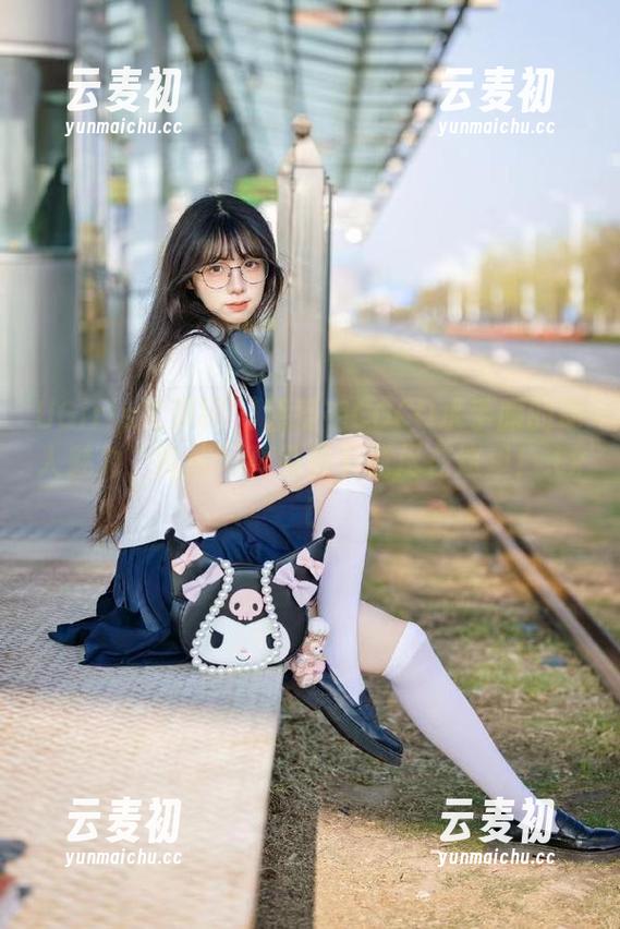 UGirls尤果网 - 感受毛COCO水手服的动人魅力，高清写真免费下载尽在这里！.txt