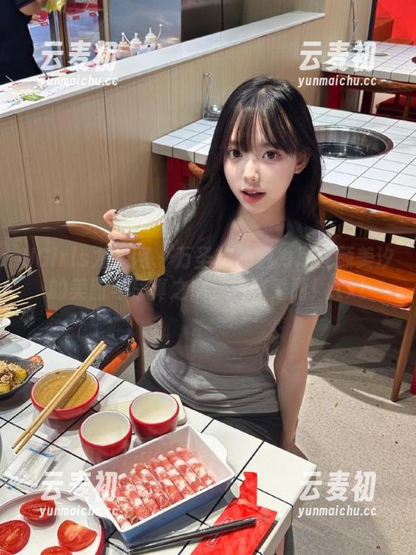 UGirls尤果网 - 万圣节的魅力尽在颜美汐的美图与写真之中，别样秀丽！.txt