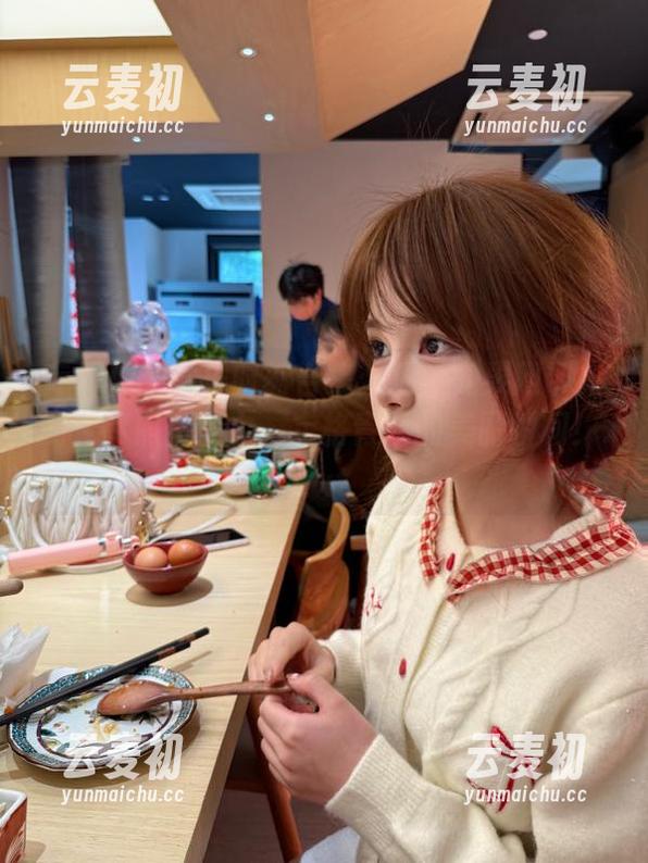 专属你的尤乐时刻合集：探索尤果网带来的无尽照片魅力，定格青春的美丽瞬间！.txt