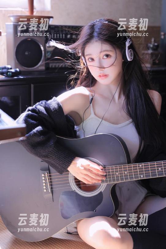 Xiuren秀人网 - 精选summer宝宝女仆写真集：带你进入一个充满幻想和浪漫的世界.txt
