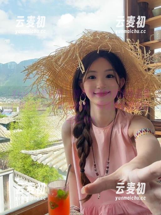 Xiuren秀人网 - 刘婷婷旅拍精选作品集：捕捉每一个动人瞬间，展现梦幻的旅行记忆.txt