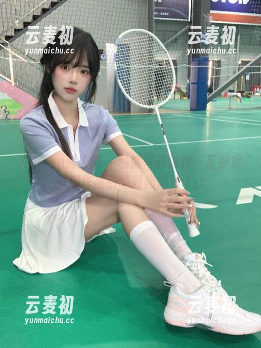 Xiuren秀人网 - 私房写真新作：区静瑶美脚作品引领时尚潮流.txt