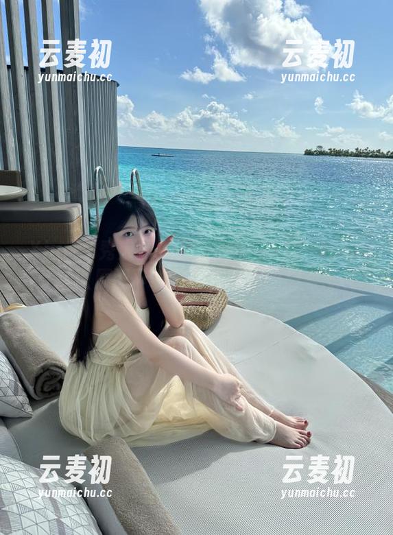 Xiuren秀人网 - 周于希的内衣美学展现：获取原图下载与创作背后的思考.txt