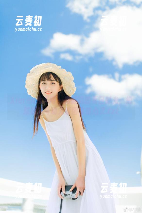 Xiuren秀人网 - 唐翩翩的夏日时光：细腻照片与动人原图集结心灵.txt