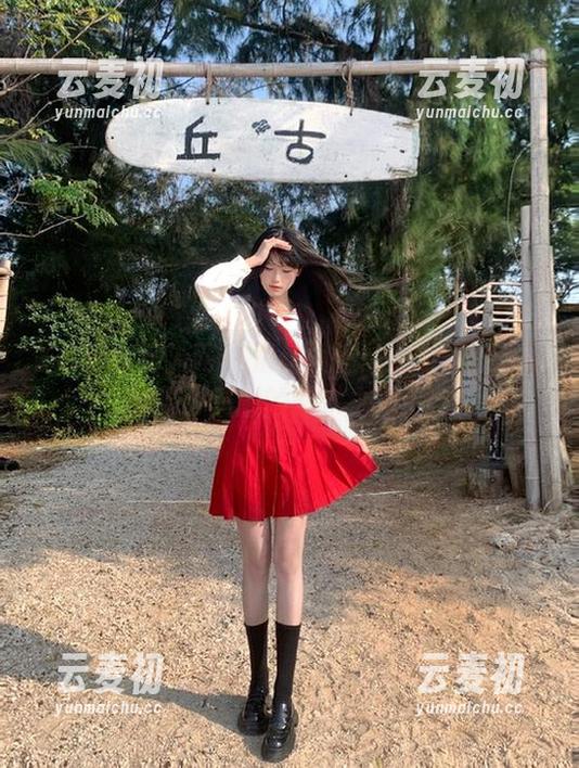 Xiuren秀人网 - 蕾丝风情：小茶茶tea私人摄影美图的艺术之旅.txt
