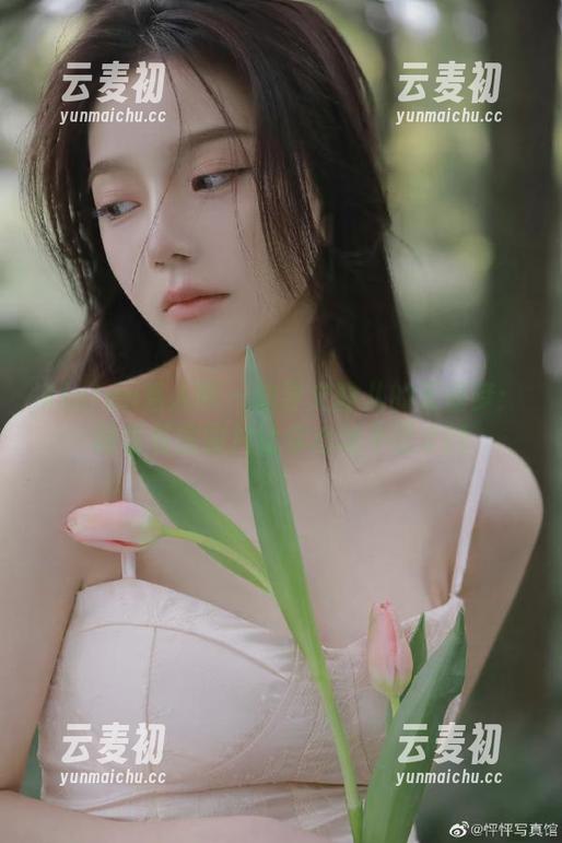 Xiuren秀人网 - 追寻文静儿的天使梦：独家私房图片让你心动不已.txt