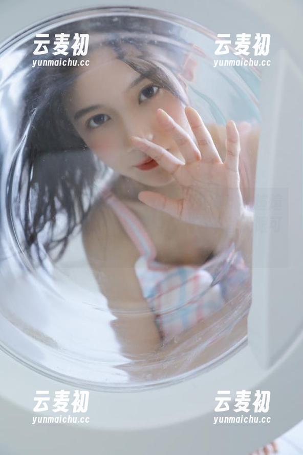 Xiuren秀人网 - 一场视觉盛宴！林煊煊全套泳衣写真，挖掘夏日光影下的无限可能.txt