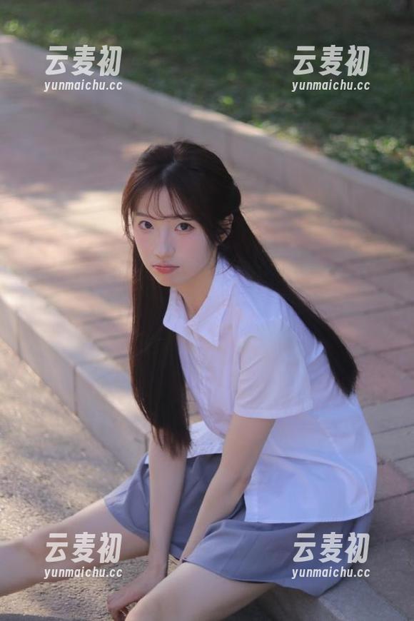 Xiuren秀人网 - 爱丽莎Lisa双马尾图包分享，细致入微的摄影风格让你大开眼界！.txt