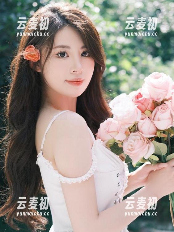 Xiuren秀人网 - 用视觉征服你：陆萱萱精致泰国旅拍图包，写真美得不可思议.txt