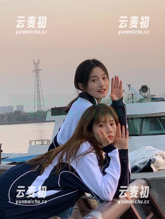 Xiuren秀人网 - 尝鲜龙雪儿的皮衣魅力，独家写真合集令你爱不释手！.txt