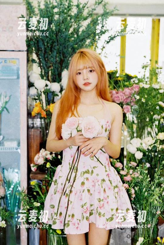 YouMi尤蜜荟 - 穿行在周于希sandy少女写真合集，体验每一幅美图背后的情感.txt