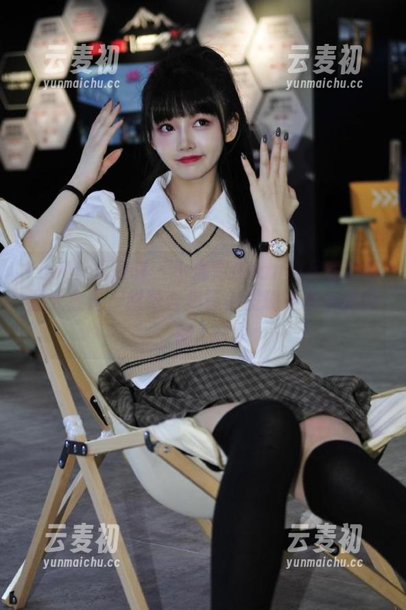 YouMi尤蜜荟 - 小海臀Rean美足写真资源大放送，超赞合集等你发现更多美丽瞬间.txt