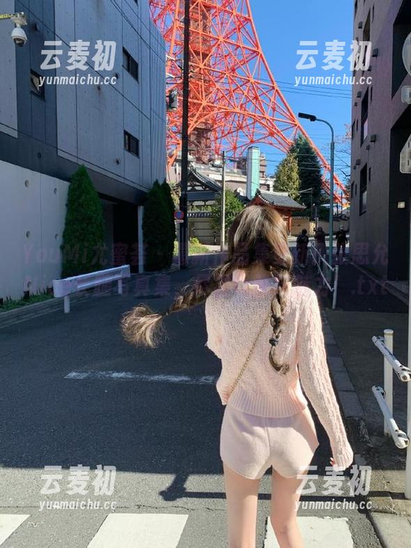 YouMi尤蜜荟 - 最新作品集更新：张思允Nice长腿写真集，尽显优雅与魅力！.txt