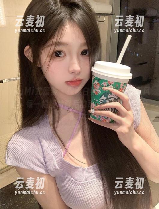 YouMi尤蜜荟 - 探索白茹雪Abby夏天风格：每一幅图片背后的动人故事与原图分享.txt