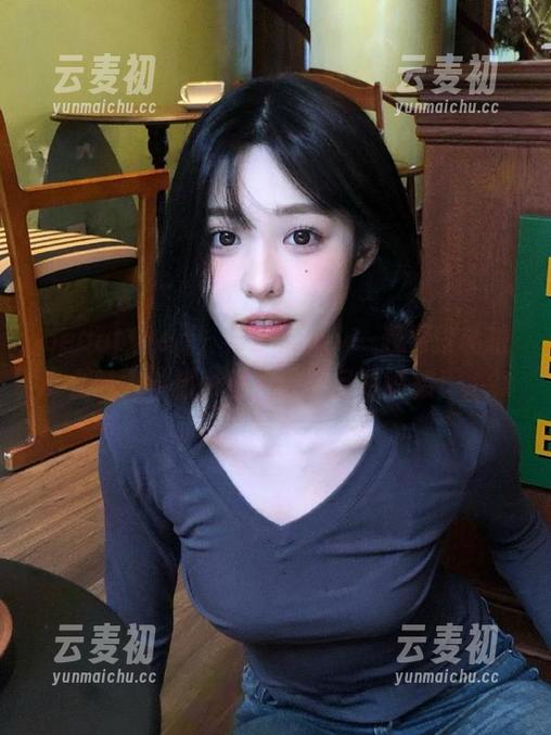 beautyleg - 与Brindy一起探索私拍皮衣魅力，精彩图片让你目不暇接！.txt