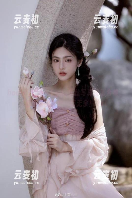 beautyleg - Lynn灰丝写真资源合集，超清原图等你一览无余！.txt