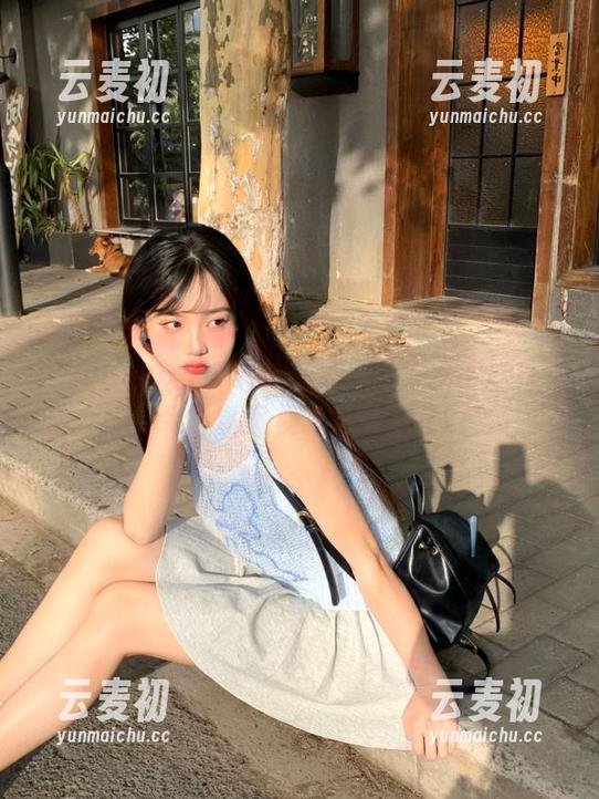 beautyleg - 随性而拍，无圣光PinQ职业装写真透视独特风格.txt