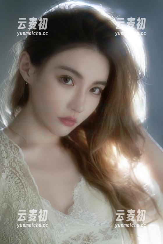 beautyleg - Vanessa的牛仔裤写真：挖掘快乐与美丽的资源，如此惬意的视角真是让人忍不住想分享！.txt