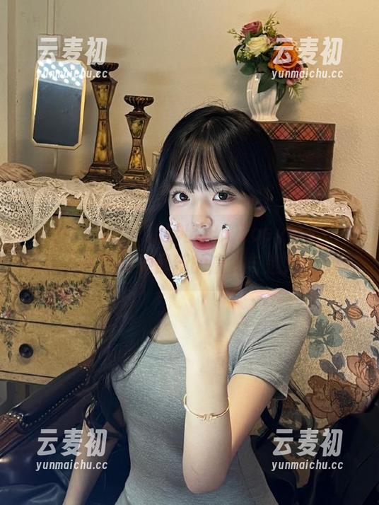 beautyleg-Zoey beautyleg - 新鲜出炉!Zoey可爱图包更新,来感受她最新的魔力与魅力!.txt
