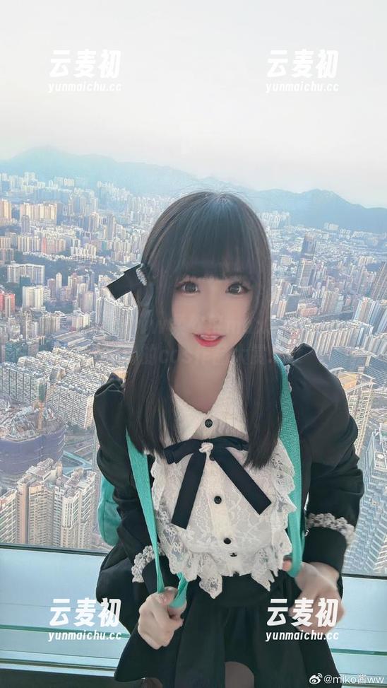 揭开miko酱ww柔软度max的神秘面纱，惊艳的cos作品大赏.txt
