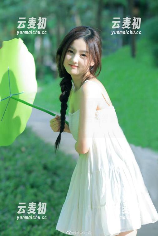 pans - 想知道怎样变得更美？折折女神的写真作品集下载就能给你答案和灵感！.txt