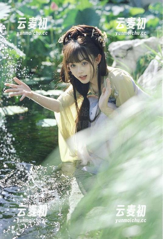 pans - 高清果汁与浴缸的完美结合：极致细腻的写真图册推荐.txt