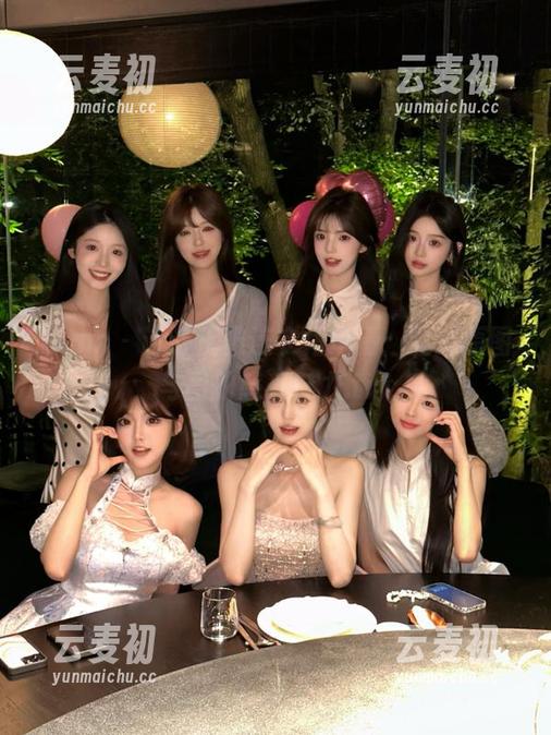 pans - 诗诗优雅连衣裙风情：透过原图与图册感受魅力.txt