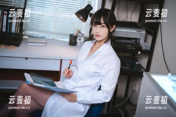 一智智的办公室套图：让你的视觉享受再翻新的一次作品.txt